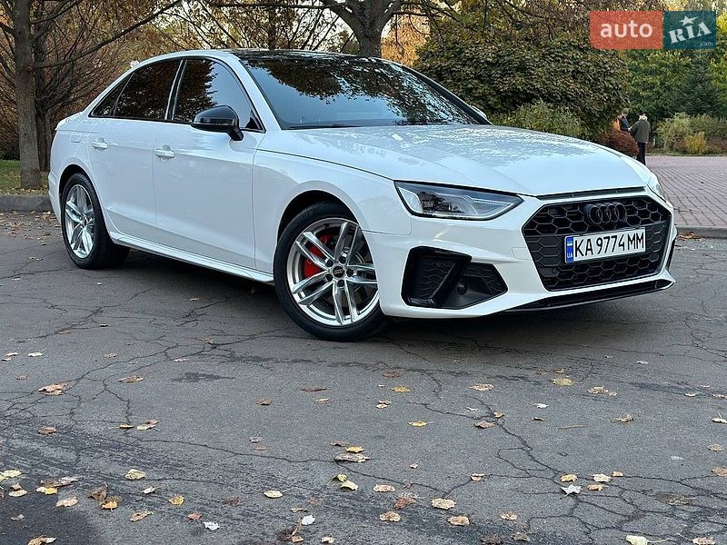 Седан Audi A4 2019 в Киеве