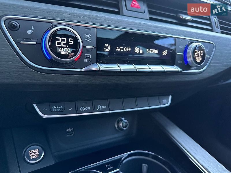 Седан Audi A4 2019 в Киеве