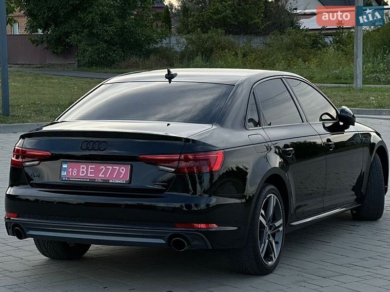 Седан Audi A4 2017 в Рівному