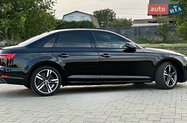 Седан Audi A4 2017 в Рівному