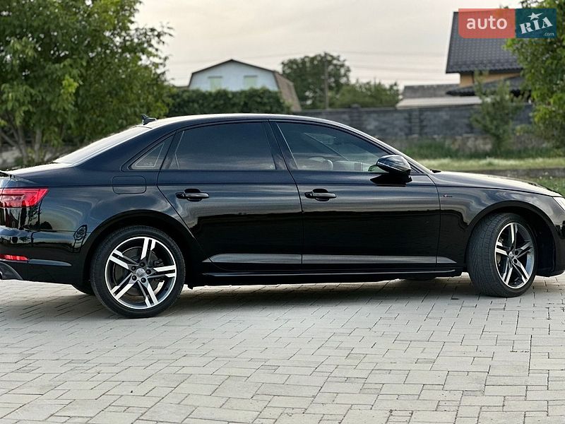 Седан Audi A4 2017 в Рівному