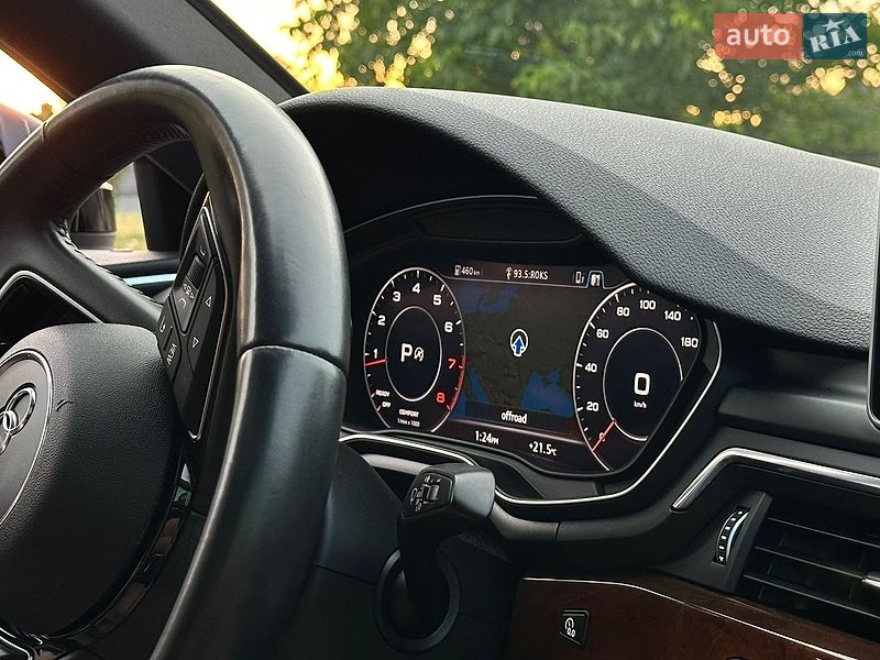 Седан Audi A4 2017 в Рівному