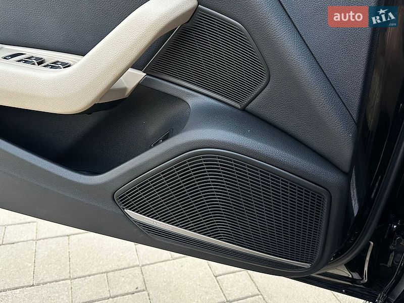 Седан Audi A4 2017 в Рівному