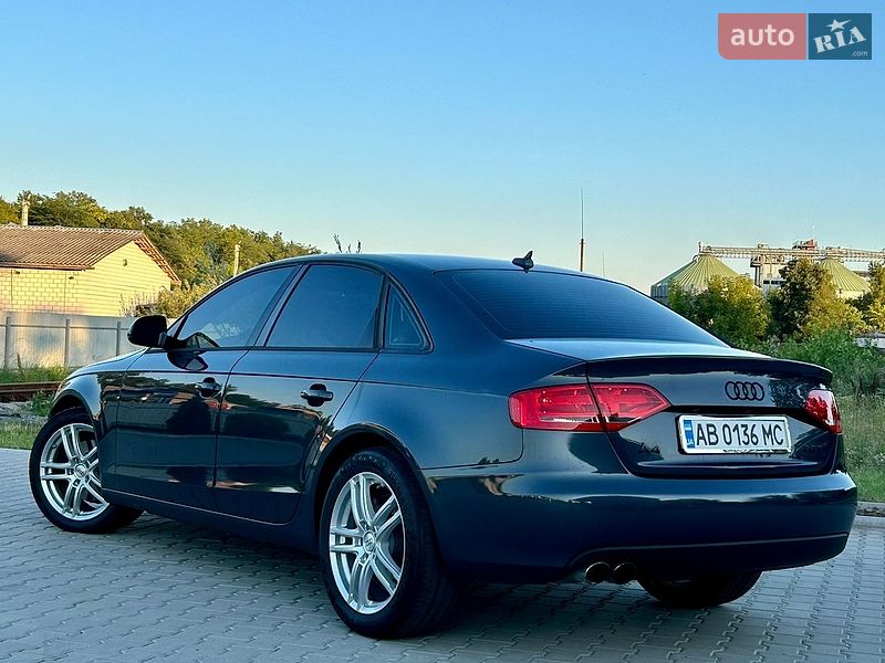 Седан Audi A4 2009 в Вапнярці