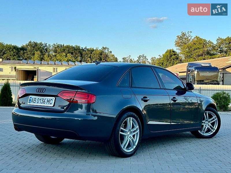 Седан Audi A4 2009 в Вапнярці
