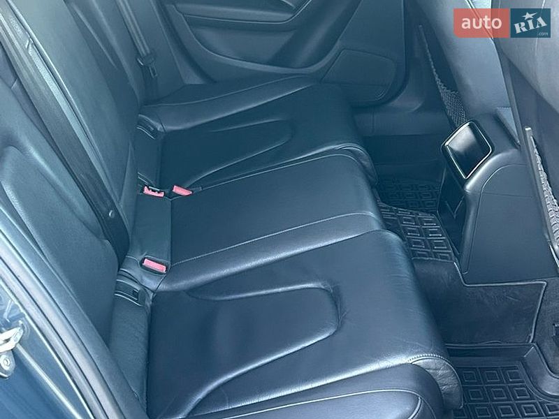 Седан Audi A4 2009 в Вапнярці