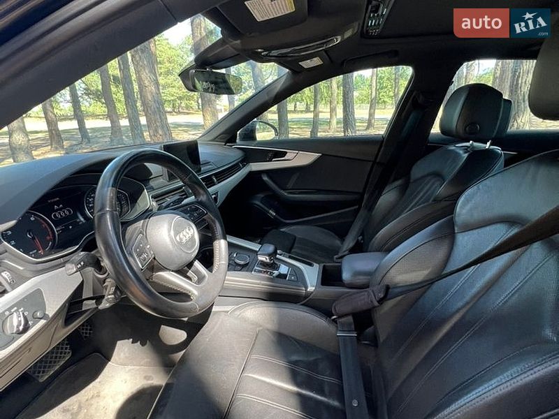 Седан Audi A4 2018 в Камені-Каширському