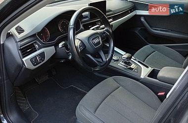 Універсал Audi A4 2017 в Львові