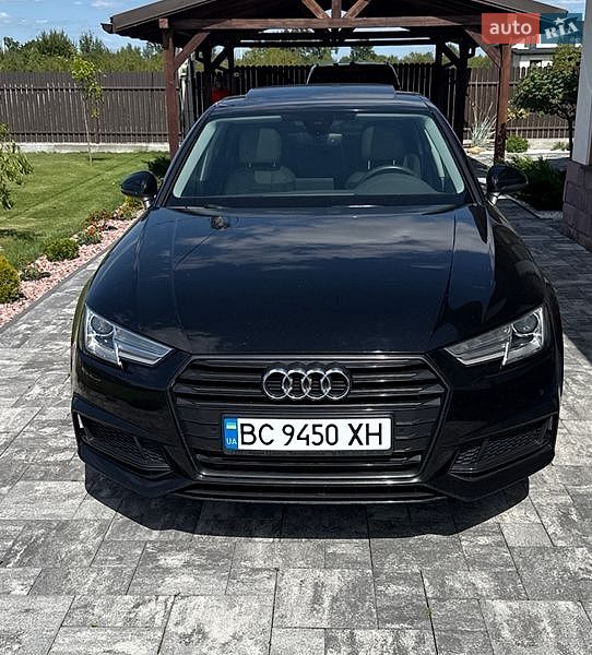 Седан Audi A4 2019 в Стрые