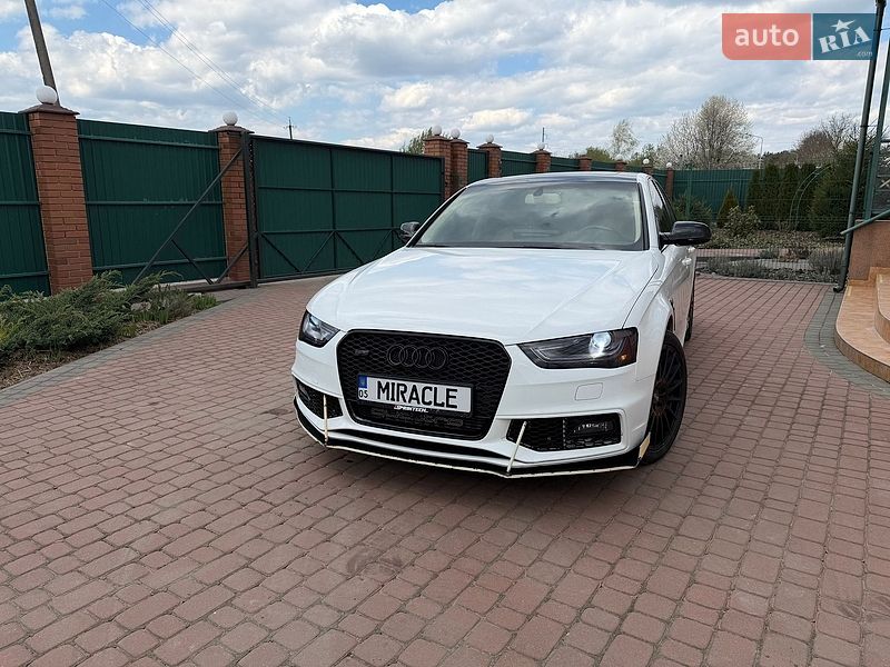 Седан Audi A4 2015 в Миронівці