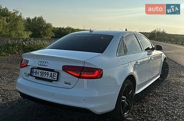 Седан Audi A4 2015 в Одесі