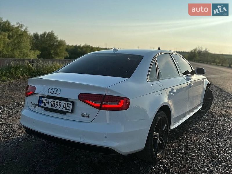 Седан Audi A4 2015 в Одесі