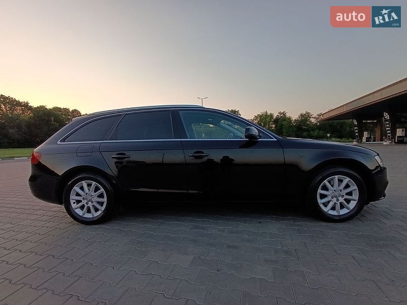 Універсал Audi A4 2013 в Дніпрі