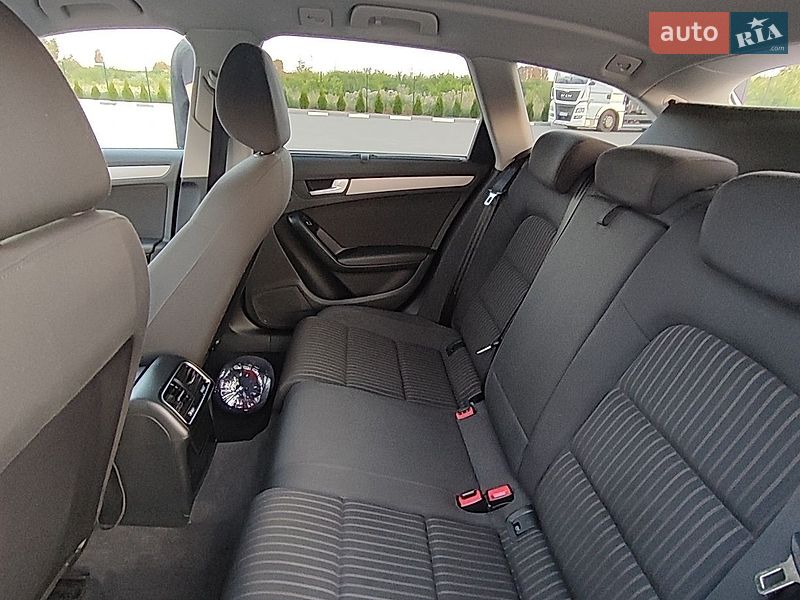 Універсал Audi A4 2013 в Дніпрі