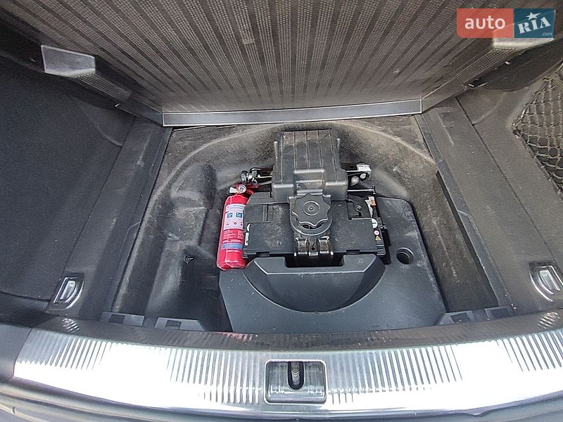 Універсал Audi A4 2013 в Дніпрі