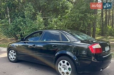 Седан Audi A4 2003 в Городні