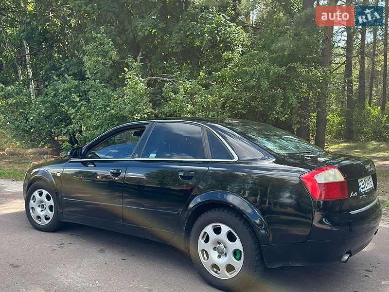 Седан Audi A4 2003 в Городні