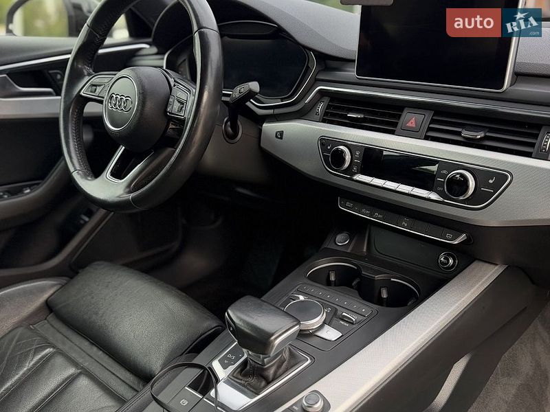 Седан Audi A4 2017 в Львові