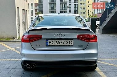 Седан Audi A4 2015 в Львове