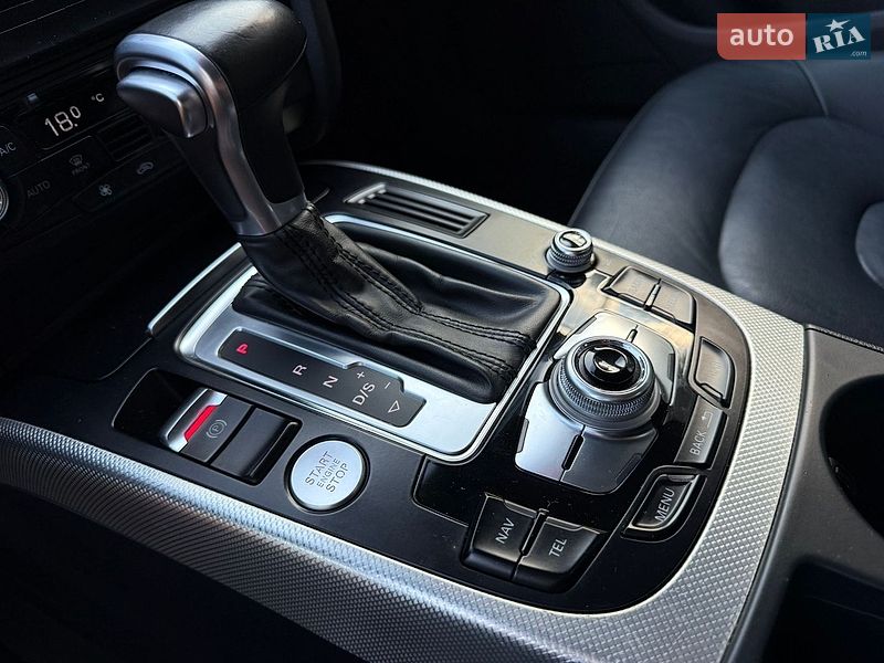 Седан Audi A4 2015 в Львове
