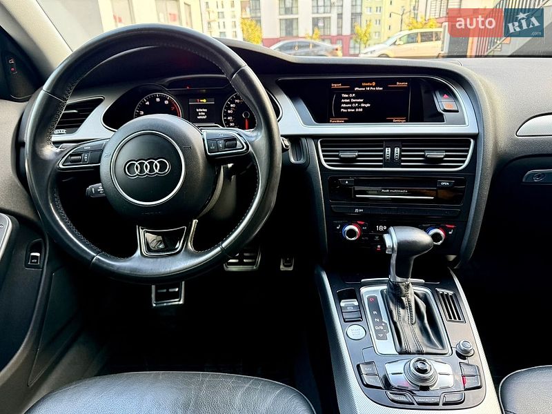 Седан Audi A4 2015 в Львове