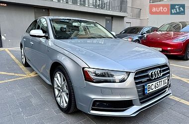Седан Audi A4 2015 в Львове