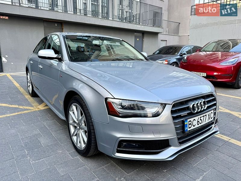 Седан Audi A4 2015 в Львове