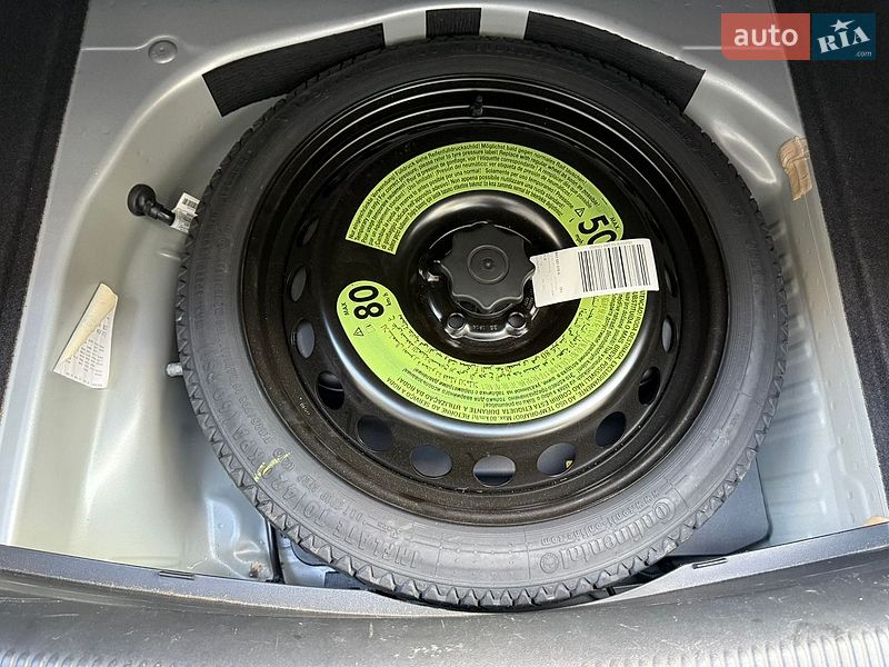 Седан Audi A4 2015 в Львове