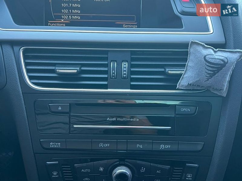 Седан Audi A4 2012 в Сумах