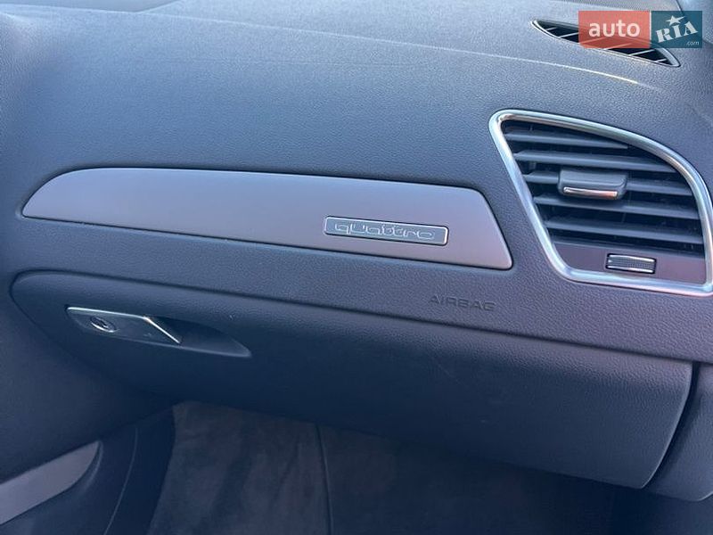 Седан Audi A4 2012 в Сумах