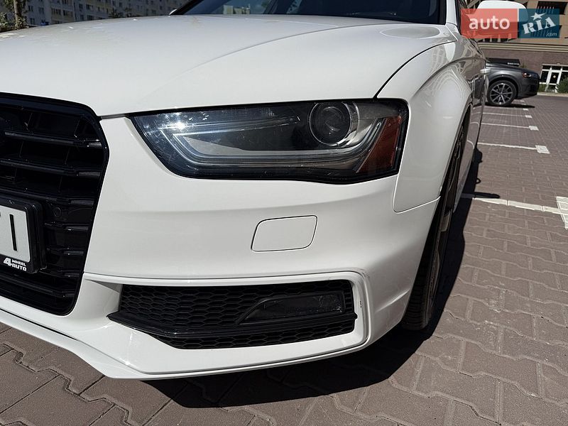 Седан Audi A4 2015 в Киеве