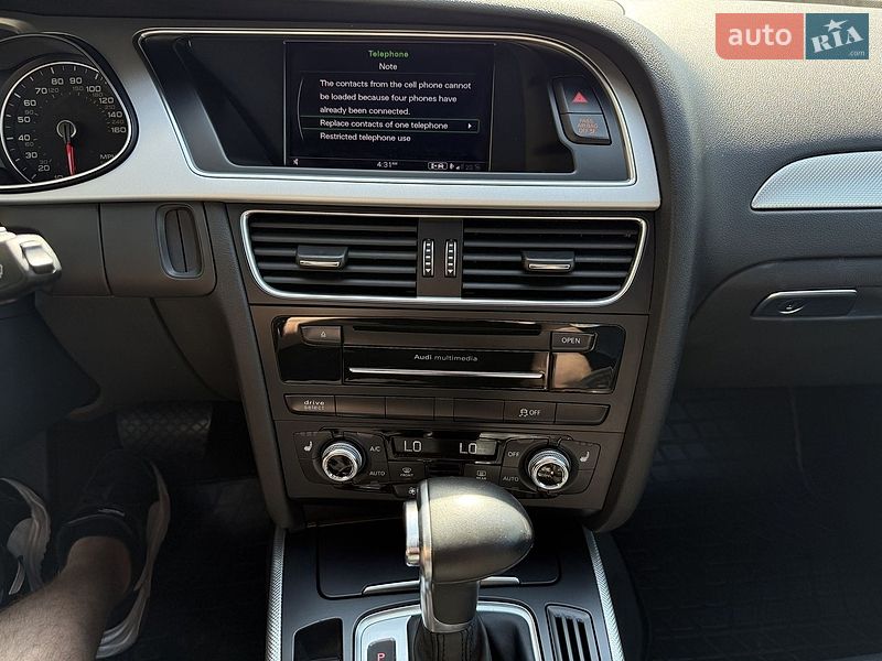 Седан Audi A4 2015 в Киеве
