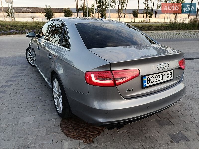 Седан Audi A4 2015 в Львове
