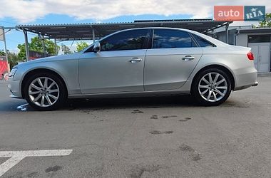 Седан Audi A4 2013 в Киеве