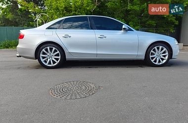 Седан Audi A4 2013 в Киеве