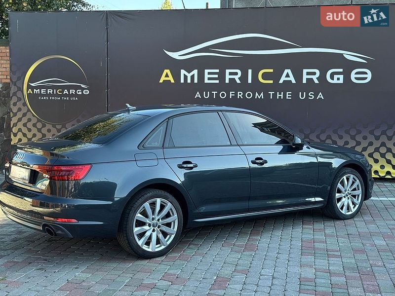 Седан Audi A4 2018 в Львові