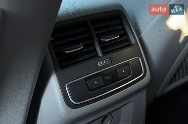 Седан Audi A4 2018 в Львові