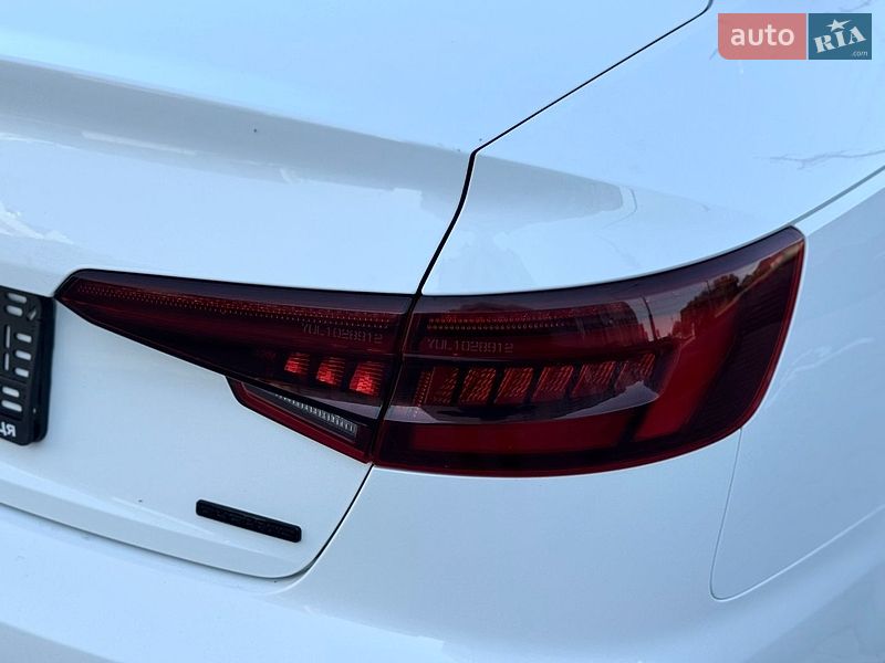 Седан Audi A4 2018 в Вінниці