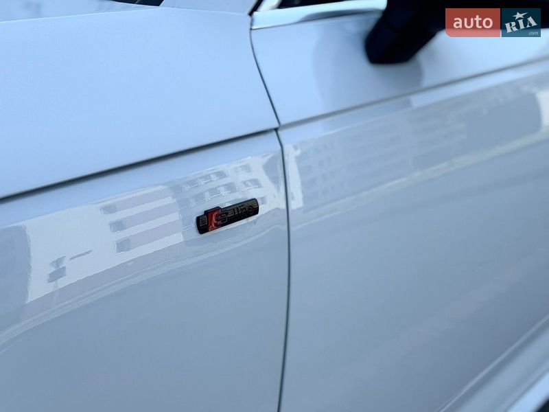 Седан Audi A4 2018 в Вінниці