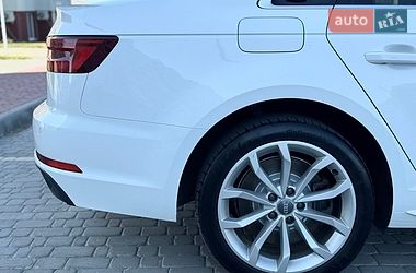 Седан Audi A4 2018 в Вінниці