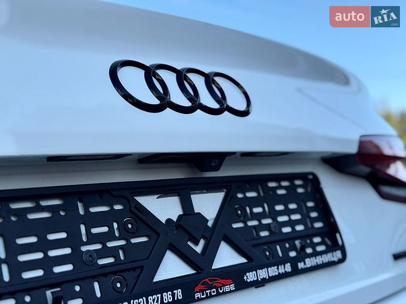 Седан Audi A4 2018 в Вінниці