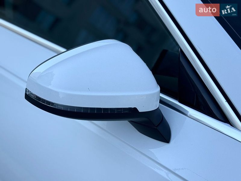 Седан Audi A4 2018 в Вінниці
