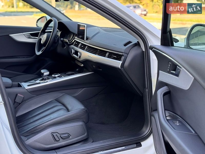 Седан Audi A4 2018 в Вінниці