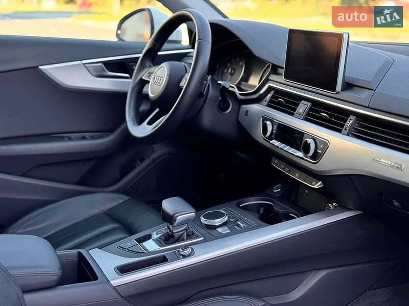 Седан Audi A4 2018 в Вінниці