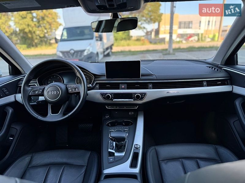 Седан Audi A4 2018 в Вінниці