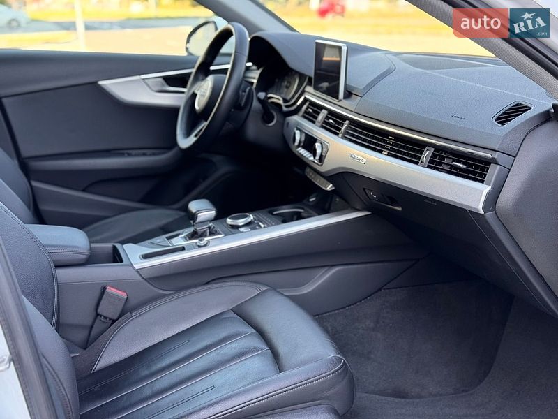 Седан Audi A4 2018 в Вінниці