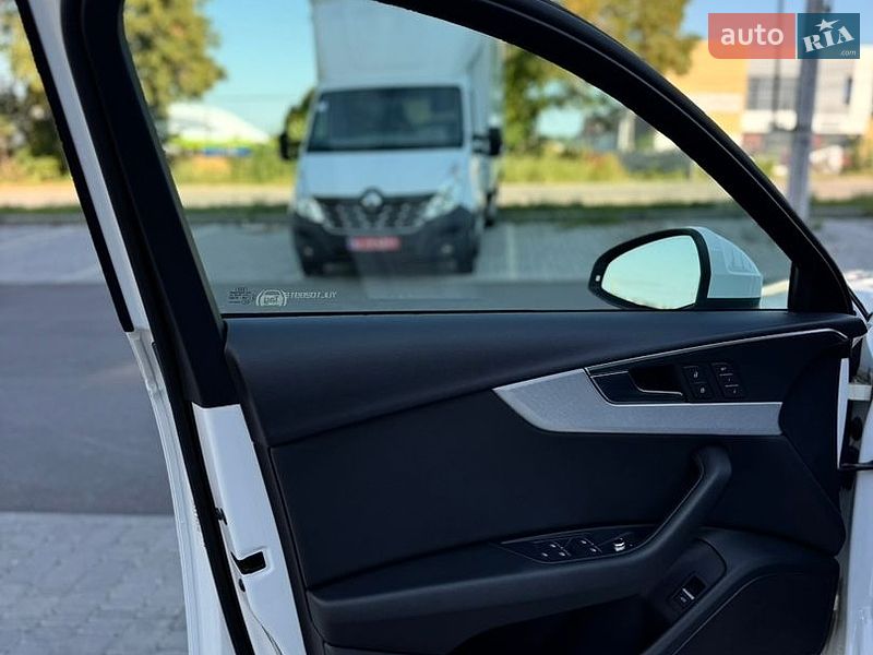 Седан Audi A4 2018 в Вінниці