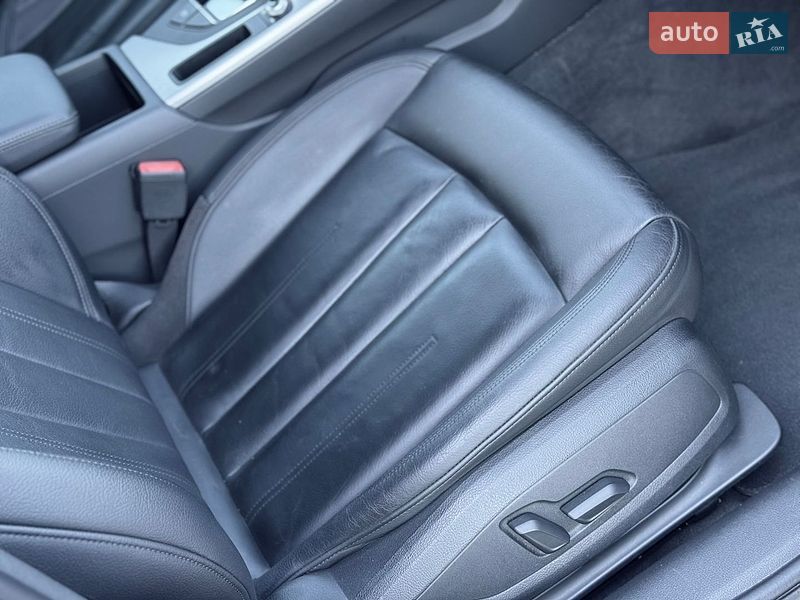Седан Audi A4 2018 в Вінниці