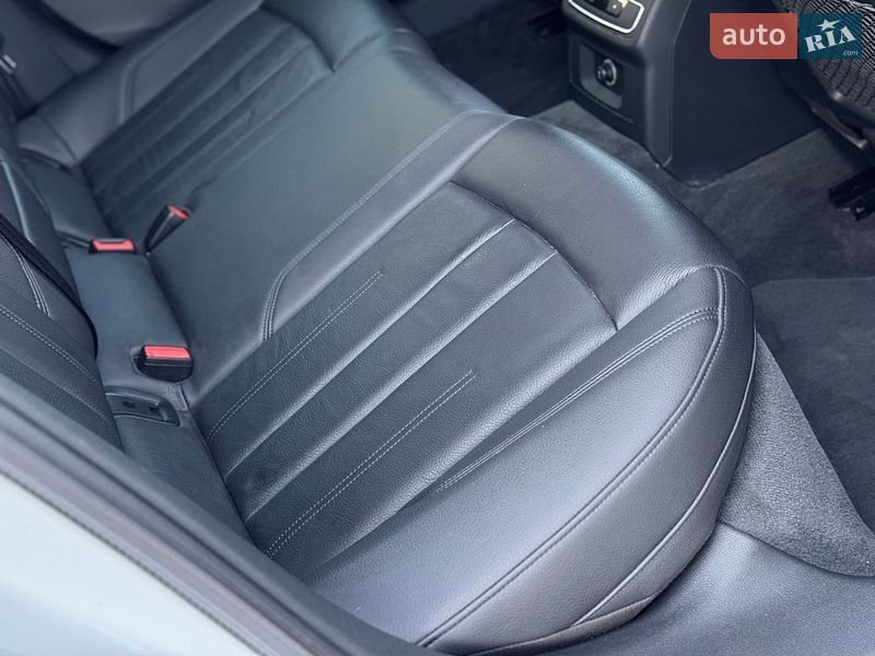 Седан Audi A4 2018 в Вінниці