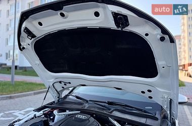 Седан Audi A4 2018 в Вінниці